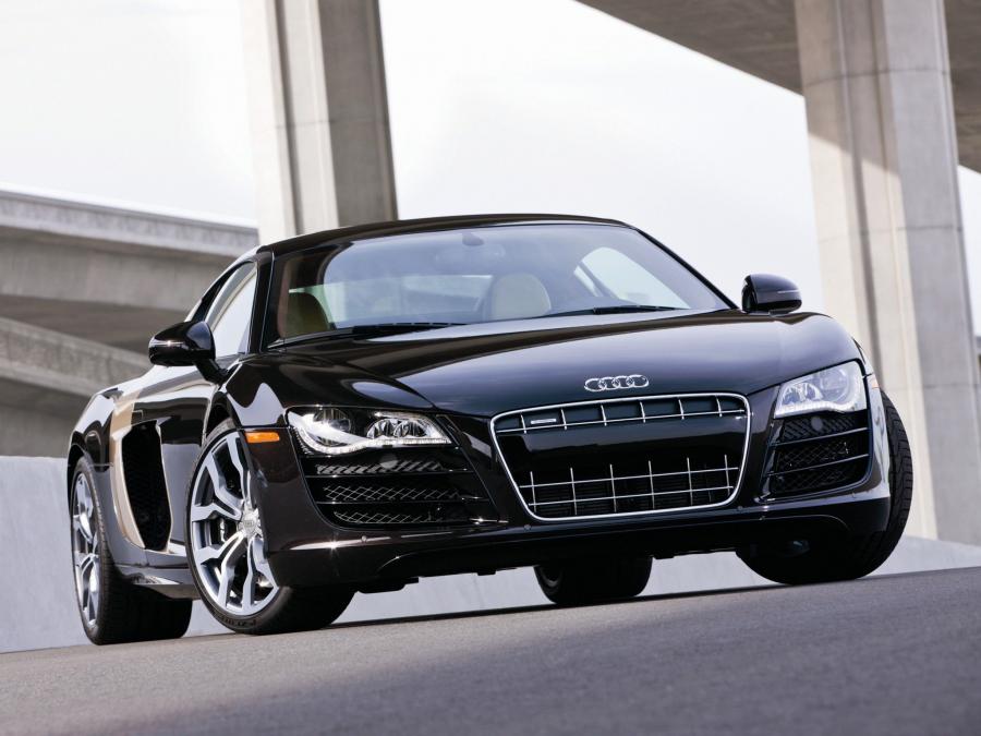  Audi R8 V10 2009 года  (NA) (фото 8 из 18)